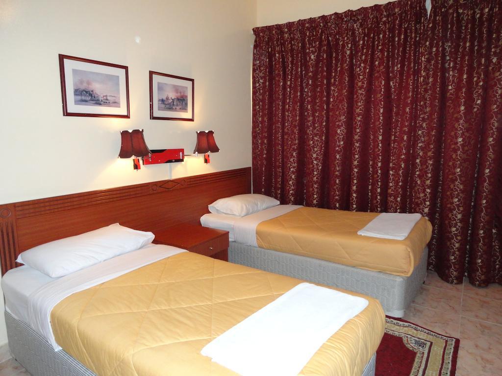 Lavender Hotel Apartments Dubai Room photo