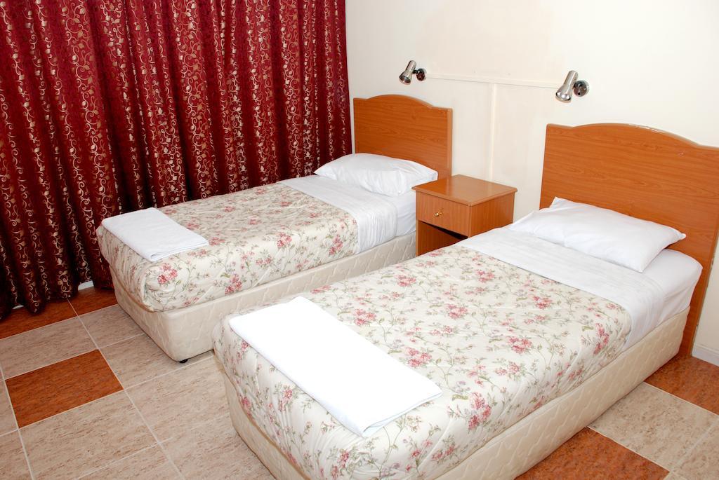 Lavender Hotel Apartments Dubai Room photo